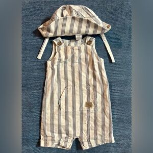 Carter’s Jumper with Matching Hat 9 Months